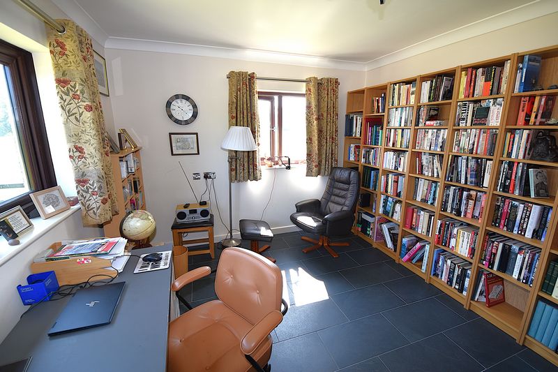 Preswylfa - photo id: 3375