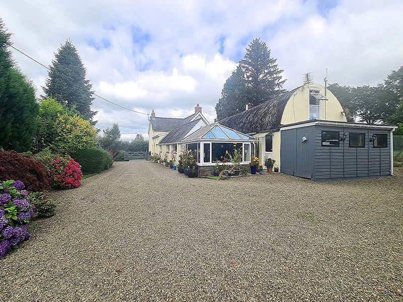 Brownhill Llanfihangel-ar-Arth - photo id: 3598
