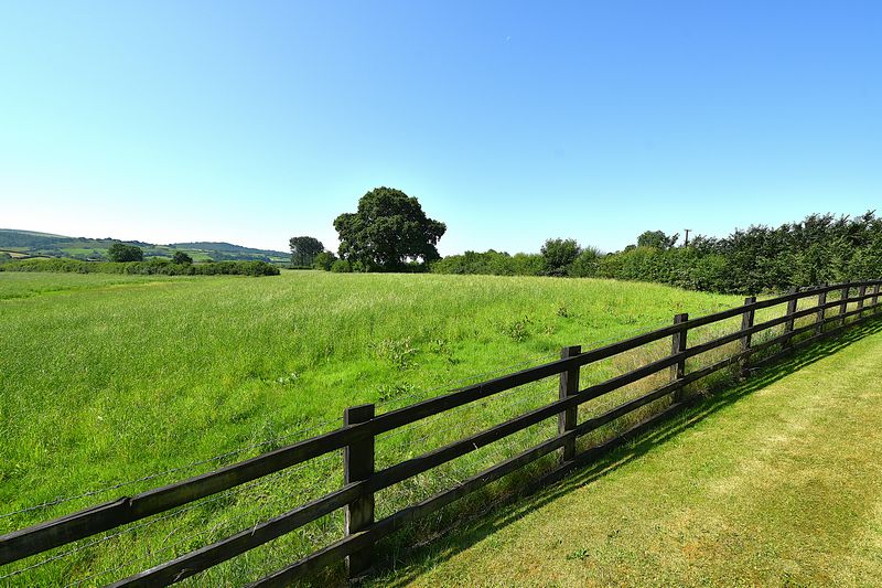 Preswylfa - photo id: 3385