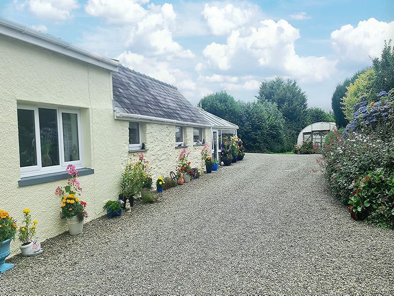 Brownhill Llanfihangel-ar-Arth - photo id: 3603