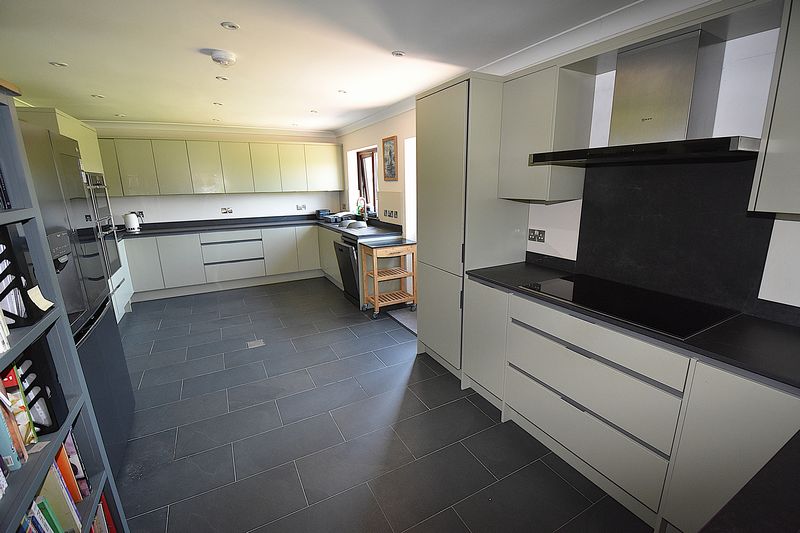 Preswylfa - photo id: 3355