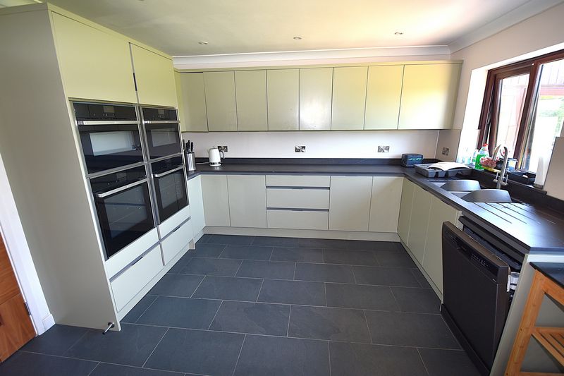 Preswylfa - photo id: 3352