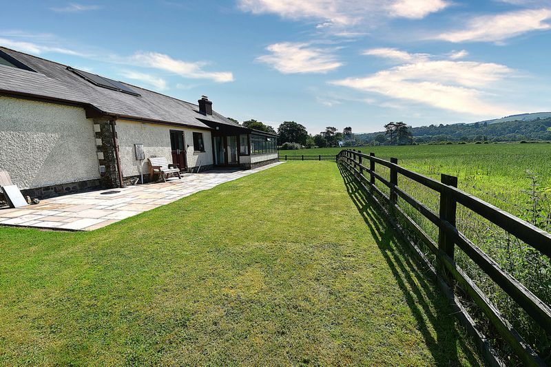 Preswylfa - photo id: 3384