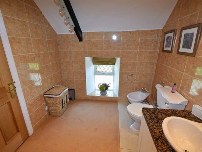 Brownhill Llanfihangel-ar-Arth - photo id: 3609