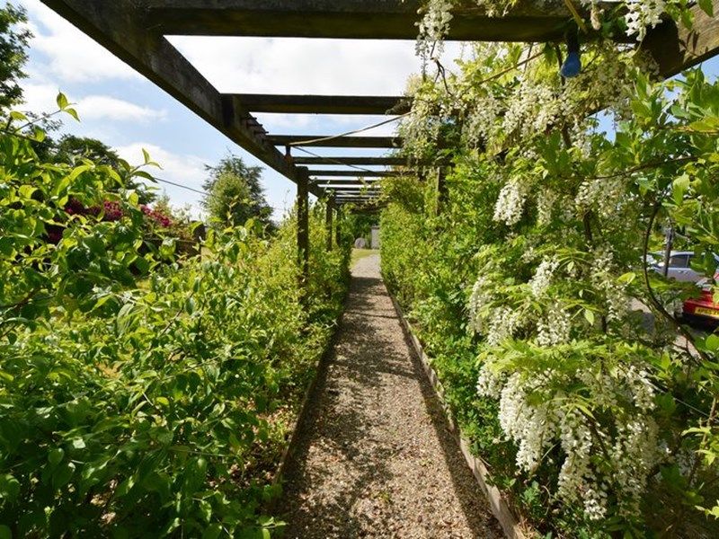 Brownhill Llanfihangel-ar-Arth - photo id: 3626