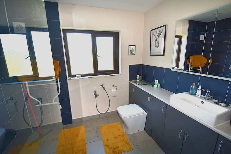 Preswylfa - photo id: 3378